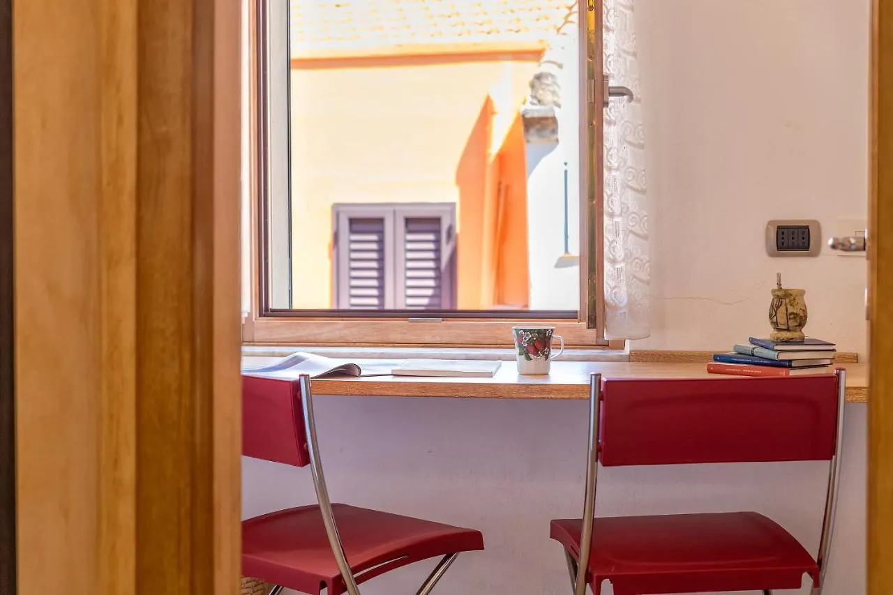 Casa Ferret. Appartamento Nel Cuore Di Alghero