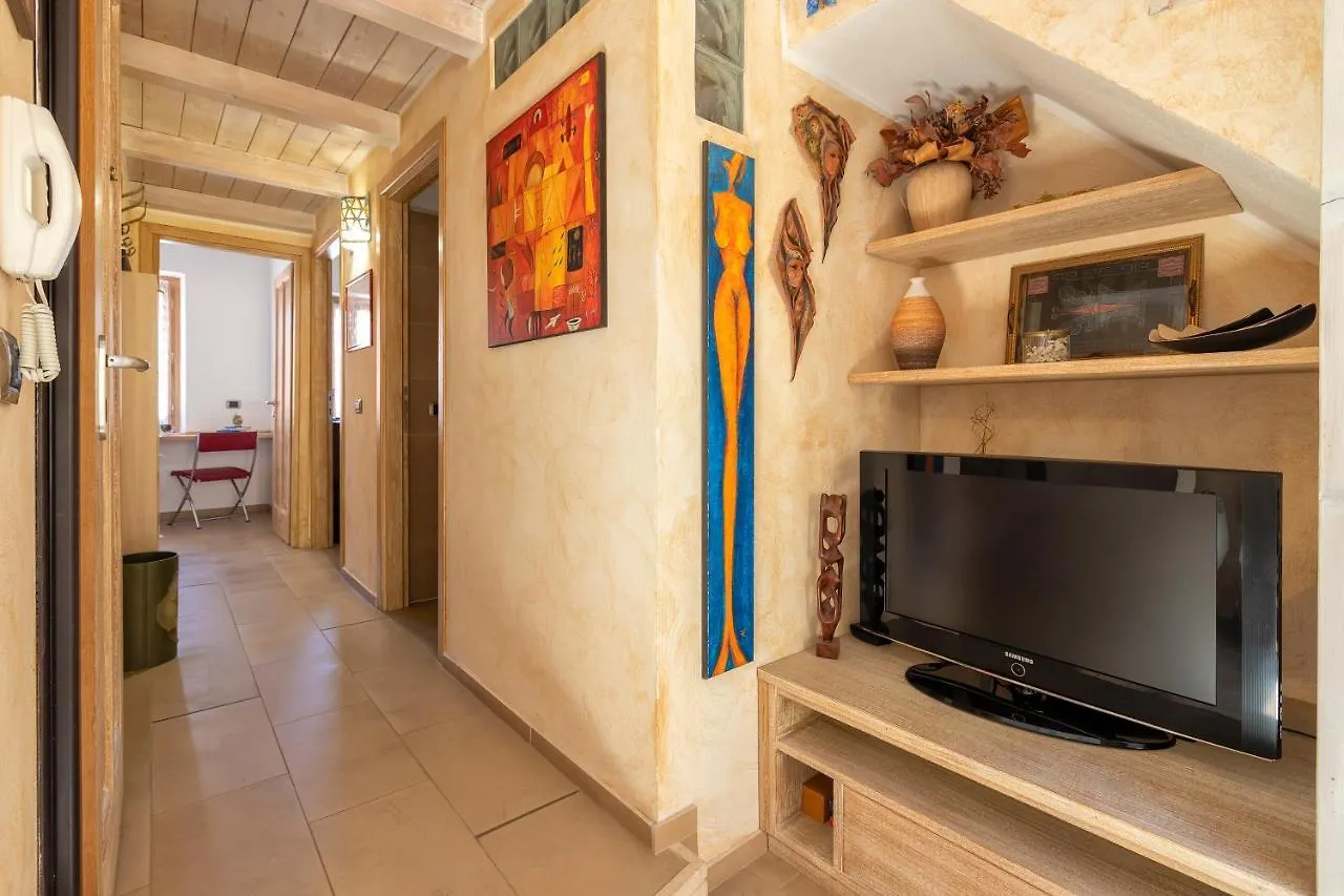 Apartment Casa Ferret. Appartamento Nel Cuore Di Alghero Italy